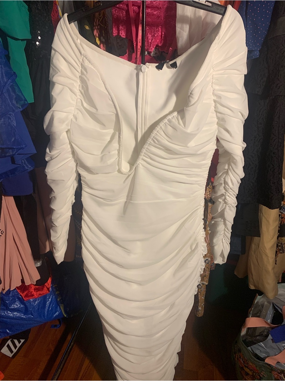 Elegant White Ruched Bodycon Dress - Brand Unspecified, back zipper and front